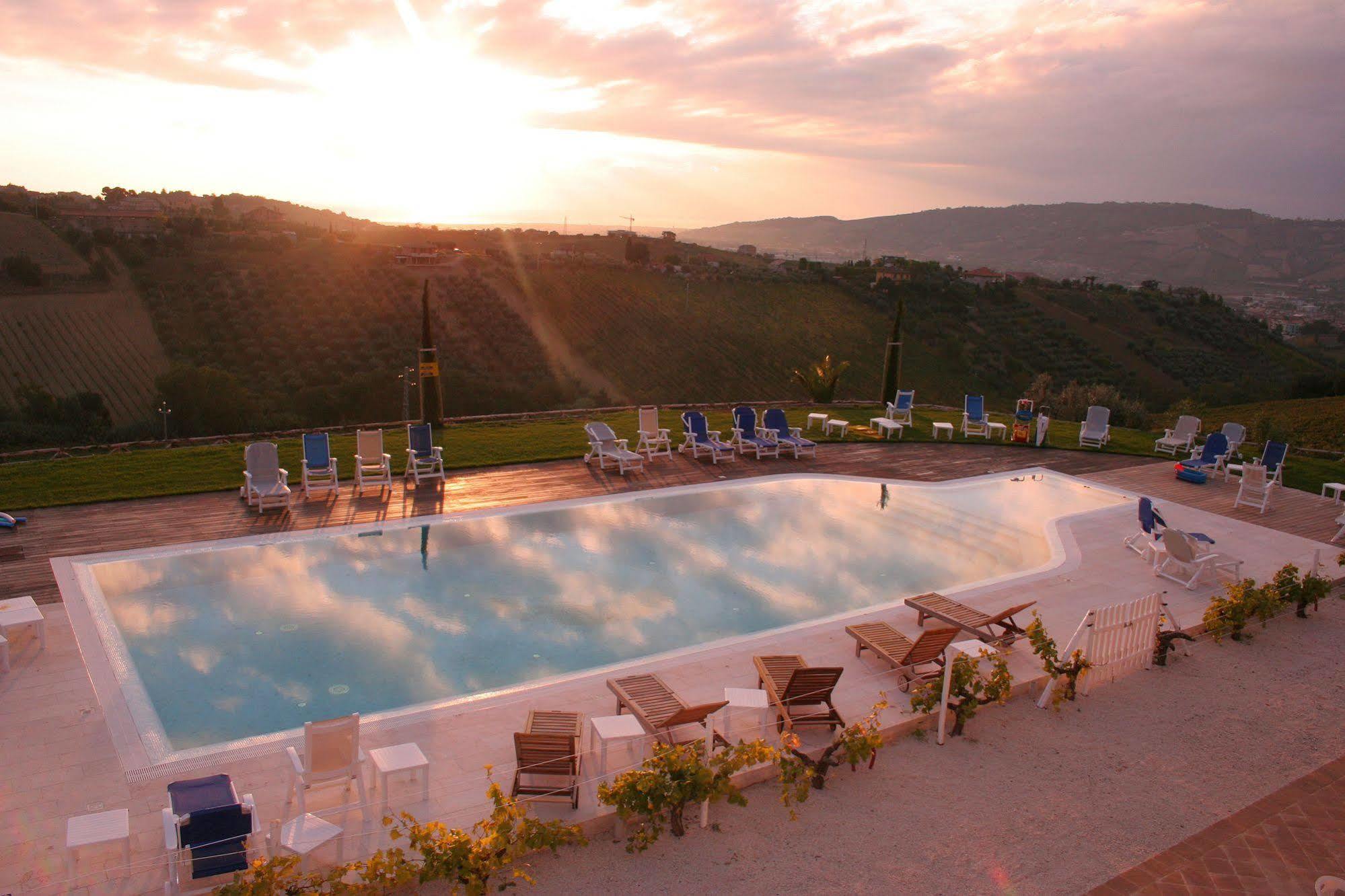 Agriturismo Il Sapore Della Luna Monteprandone Exterior photo